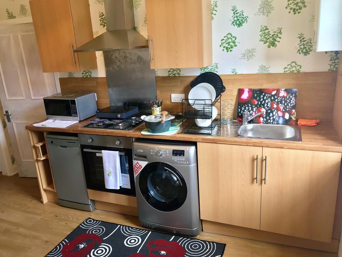 233 Leith Apartment เอดินบะระ ภายนอก รูปภาพ